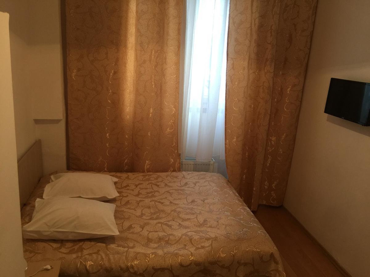 Hotel Rares Botoşani Eksteriør bilde